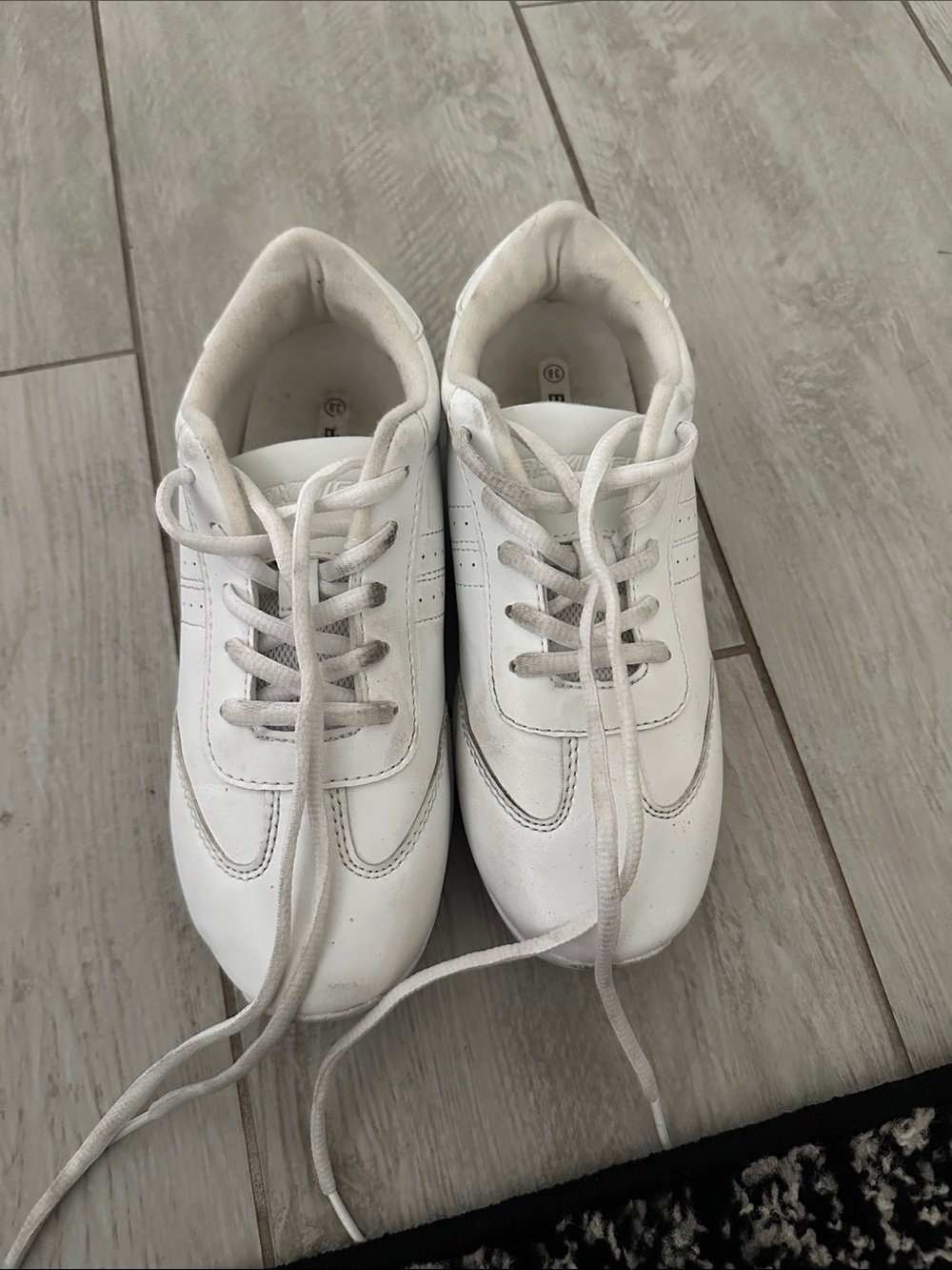 Cheer Shoe White Kids Lace-Up Sneakers